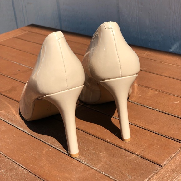 ❌SOLD❌ Nine West Beige Work Heels - Picture 4 of 6
